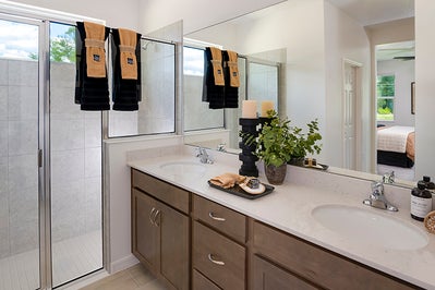 Spirit Primary Bath. New Homes in Orange City, FL